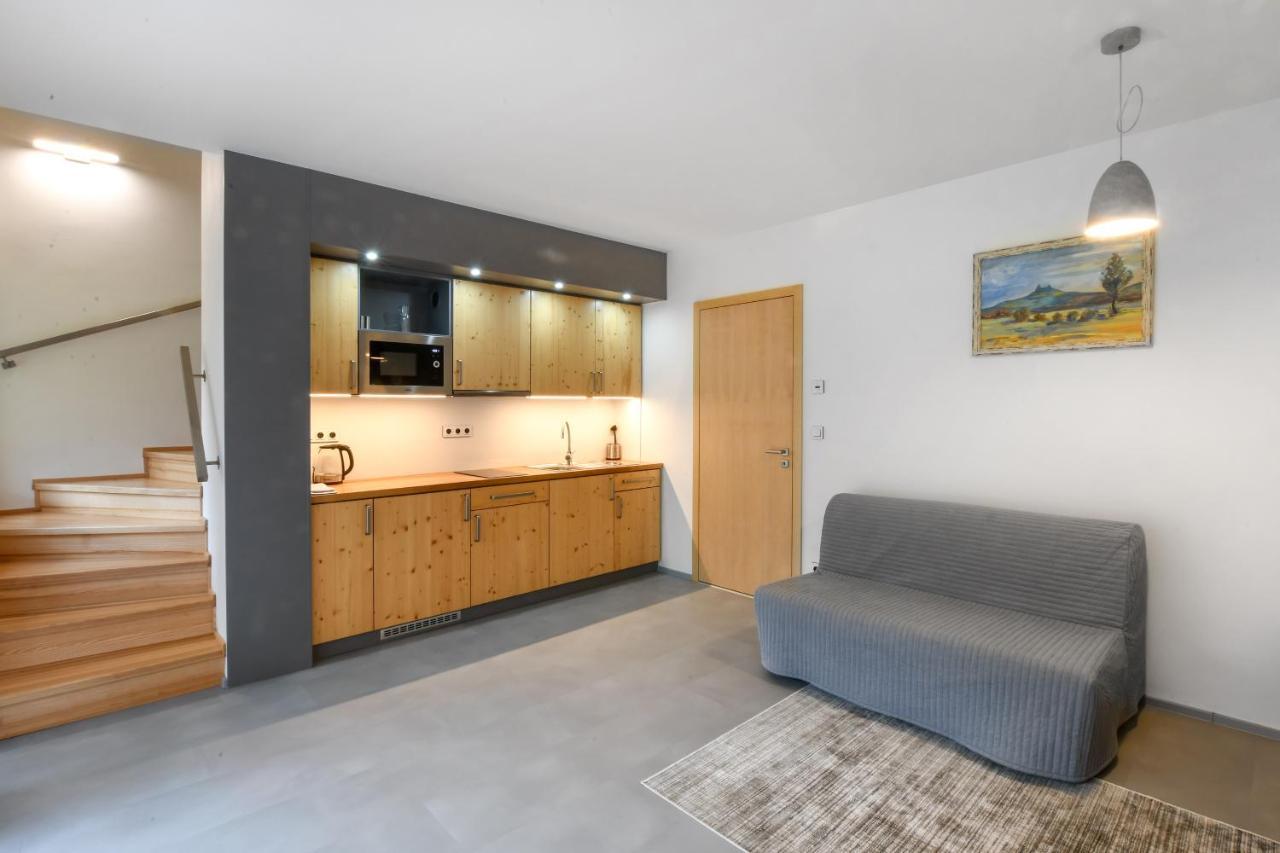 Apartmany U Jizery Турнов Екстер'єр фото